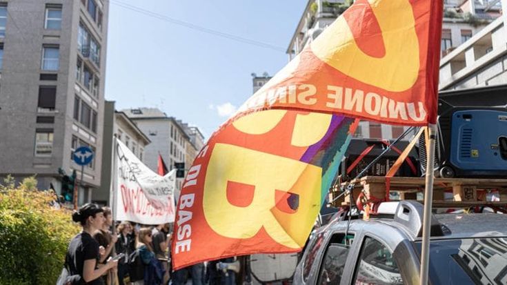 Sciopero generale 18 maggio, dai trasporti alla scuola: tutte le categorie coinvolte