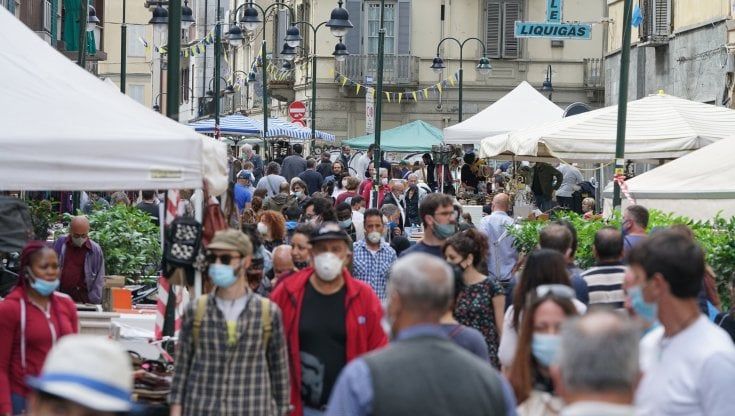 Covid, risale l'aspettativa di vita scesa con la pandemia. Ma solo nei paesi con sistemi sanitari forti