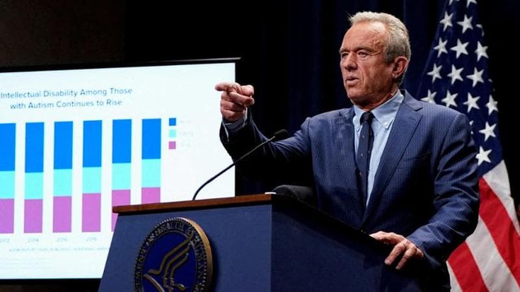 Passi falsi alla Sanità, Trump mette Robert Kennedy “sotto tutela” in vista di midterm