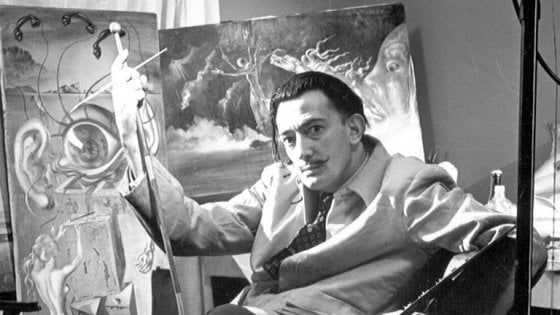Spagna, "Salvador Dalì è mio padre" e un giudice ordina riesumazione corpo dell'artista