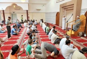 Si prega nella moschea di via Genova.<br />All'inaugurazione invitato Nosiglia