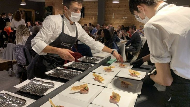 Cuochi e camerieri, boom di richieste. Ma i professionisti scarseggiano