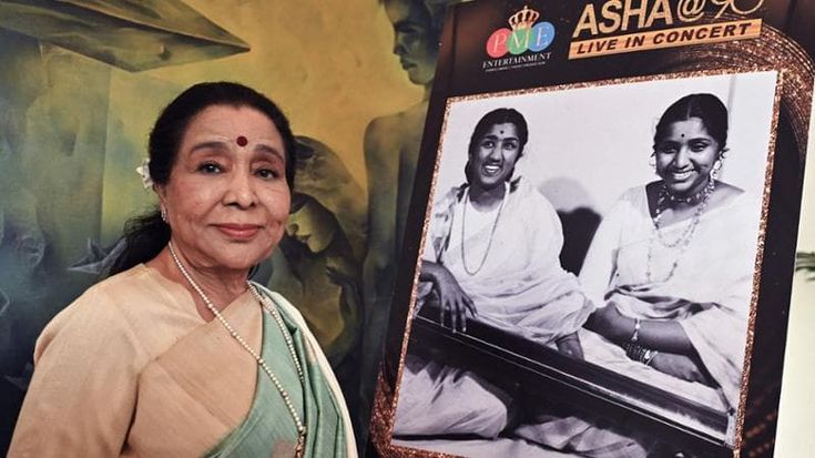 Asha Bhosle, morta la cantante e attrice indiana: Bollywood perde la sua voce