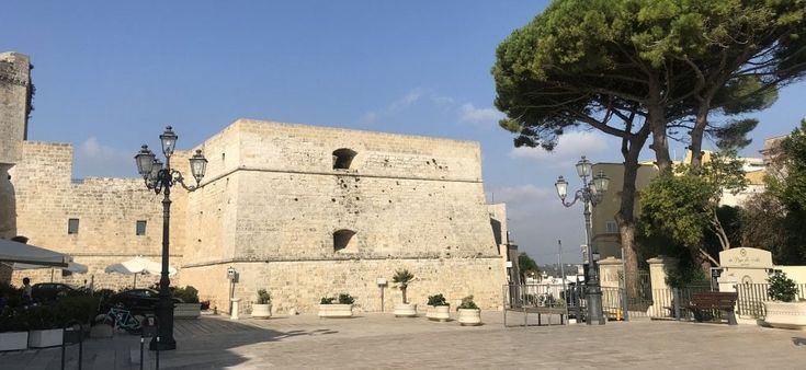 Dal mito di Enea alla tutela dell'ambiente: il modello Castro, la perla del Salento