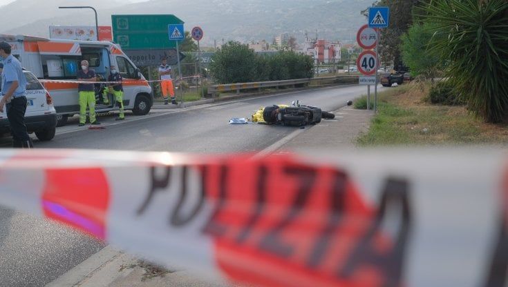 Incidente sul ponte di via Belgio, morto un motociclista