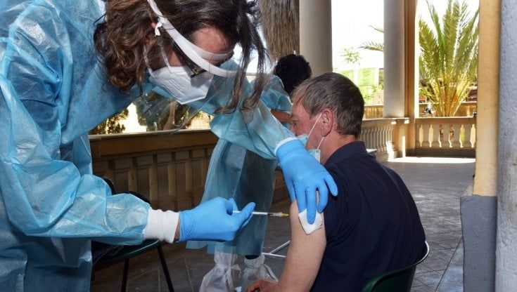 Super Green Pass, in Sicilia vaccini in aumento del 35 per cento