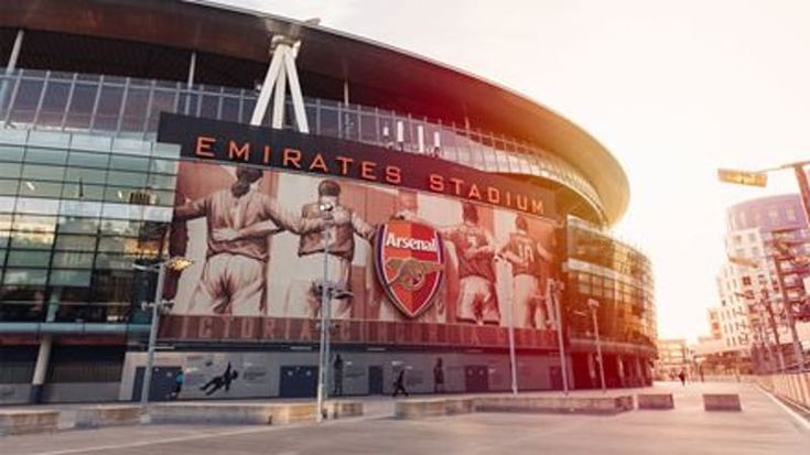 Lo stadio dell’Arsenal non ha l’acqua calda, l’Atletico costretto a fare la doccia in hotel