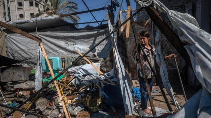 A Gaza gli esami di maturità, una speranza tra miseria e bombe