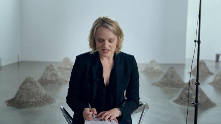 The square: una bimba, un quadrato. E l'arte