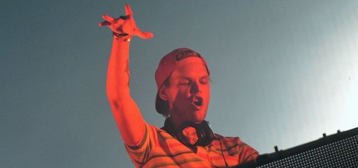 Avicii, la polizia dell'Oman esclude la morte per mano criminale