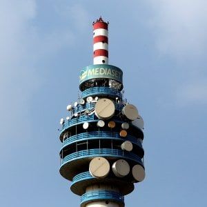Mediaset, il Tar respinge l'urgenza del ricorso Vivendi contro il congelamento della quota nel Biscione