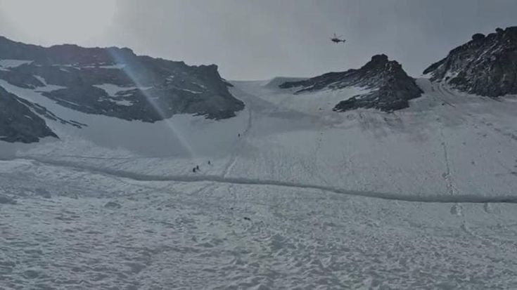 Tragedia sul Gran Paradiso, alpinista perde la vita durante una scalata. Recuperati i compagni