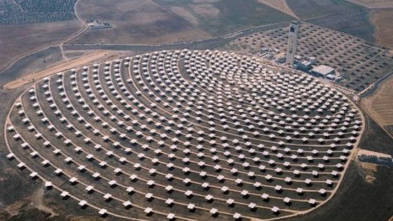 Cina vuole costruire 20 centrali solari termodinamiche entro 2018