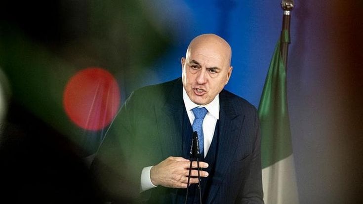 Centomila assunti e 15mila riservisti: il piano per la riforma della Difesa