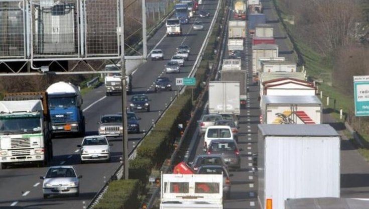 Troppi cantieri sulle autostrade: Assoutenti chiede l'indennizzo per gli automobilisti