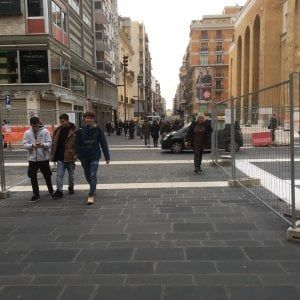 Bari, il cantiere di via Sparano si ferma per Natale: concerto sul sagrato prima della pausa