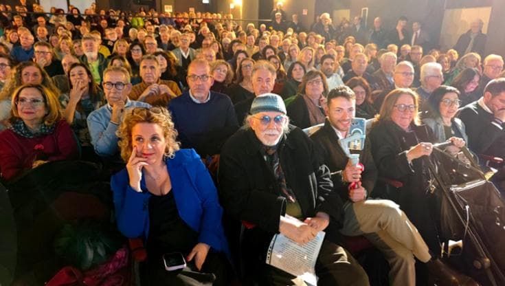 Referendum, a Bari appello finale dei sostenitori del No alla riforma: “Difendiamo la Costituzione”
