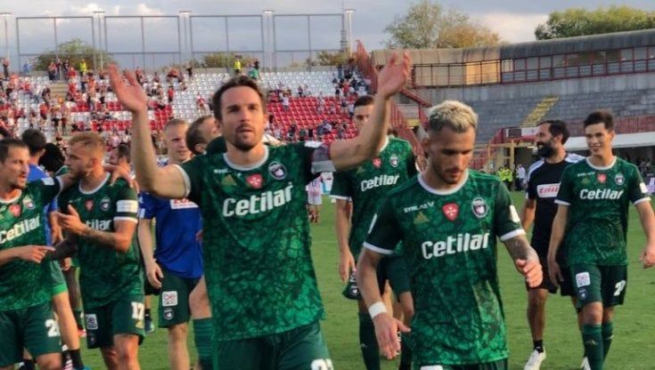Serie B: il Pisa resta a punteggio pieno, il Benevento ferma la corsa dell'Ascoli. La Ternana beffa il Monza, Reggina in alta quota
