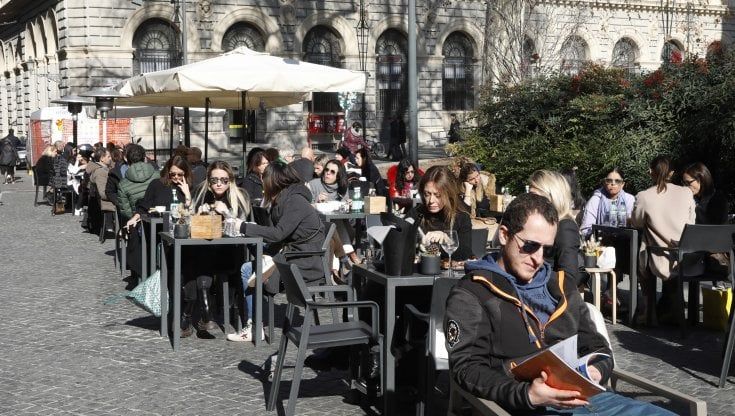 Bar e ristoranti, proroga fino alla fine dell'anno per tavolini e dehors senza autorizzazioni