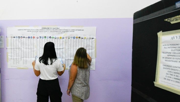 Elezioni, la sfiducia dei giovani: "La politica non sa parlare con noi"