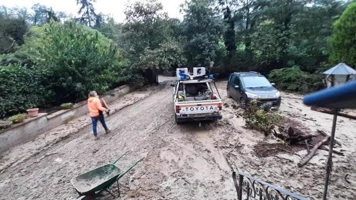 Pozzi, fioriere e laghetti sui colli: il progetto dei residenti. “Così evitiamo alluvioni in città”
