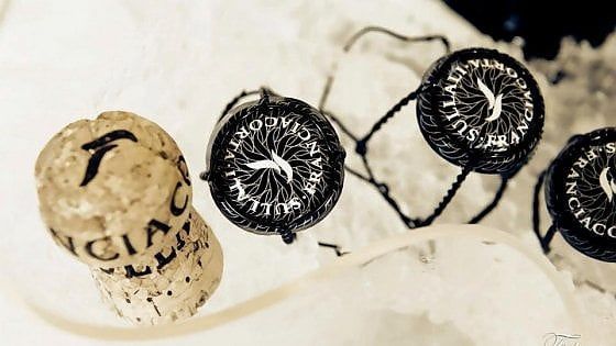 La Bottiglia: lo spumante prende forza da un leggero battito d’ali