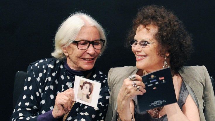 E' morta Chiara Samugheo,  la fotografa del Sud e delle dive: da Monica Vitti a Claudia Cardinale, i suoi ritratti sono passati alla storia 