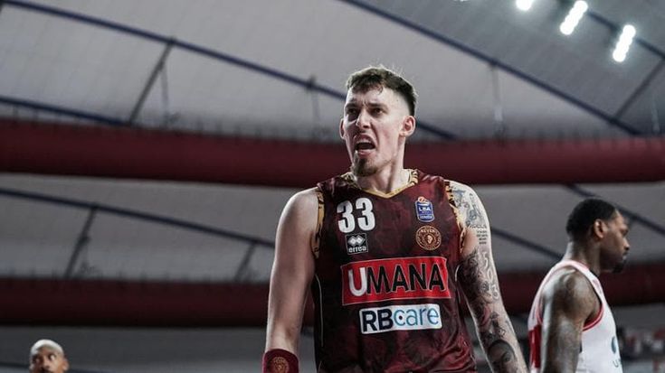 Basket, quarti play-off: Venezia in semifinale, Tucker abbatte Reggio Emilia