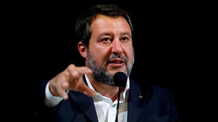 Sondaggi politici, la linea dura contro i migranti aiuta la Lega: Salvini supera il 10%. FdI ancora sotto al 30%