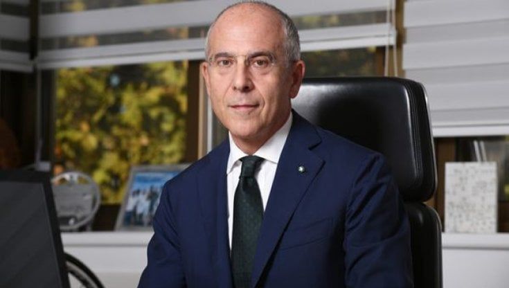 Enel, in calo fatturato e utili ma aumentano gli investimenti