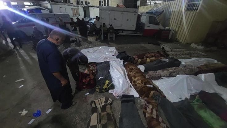 Gaza, attacco a scuola dell'Unrwa a Nuseirat: almeno 32 morti
