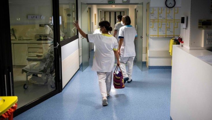 Coronavirus Lazio,  2.538 nuovi casi positivi, 59 decessi e 494 nuovi guariti. Calano i ricoveri ma più pazienti in terapia intensiva