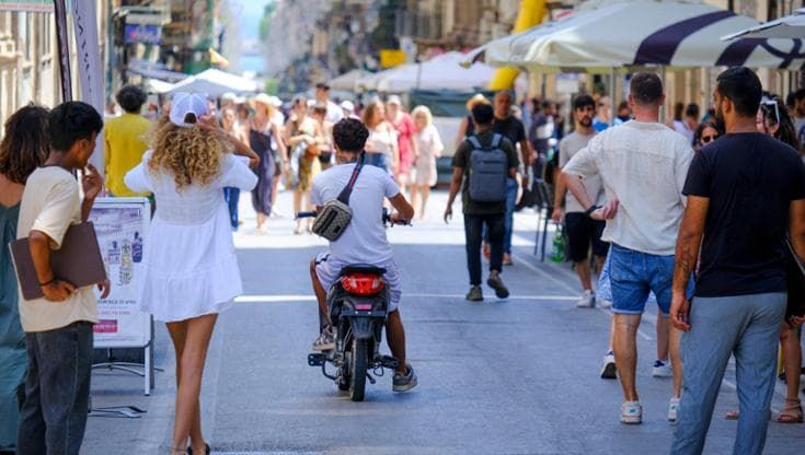 La nuova frontiera dello spaccio: scooter elettrici per i pusher