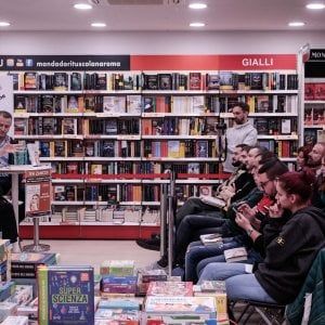 Mondadori, i nove mesi tornano in utile. Sale il margine