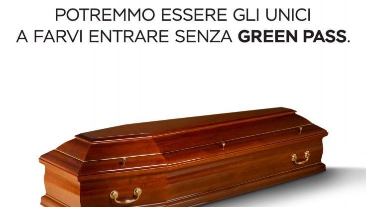Ironia Taffo: "Siamo gli unici a farvi entrare senza green pass"