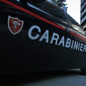 Picchia la moglie, fermato dai figli a Castelfiorentino
