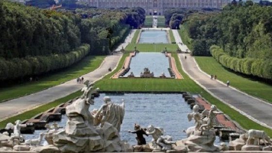 Reggia di Caserta, stop per il maltempo alle visite dell Torrione della Cascata del Parco 