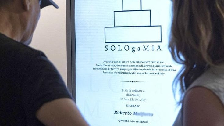 All’altare senza partner. È la sologamia: il matrimonio per amore di sé stessi