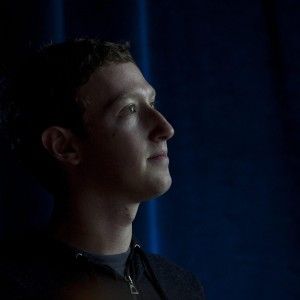 <span lang="it" id="result_box"><span class="hps">Facebook: gli "alias" torneranno, dopo centinaia di account chiusi per protesta<br /></span></span>