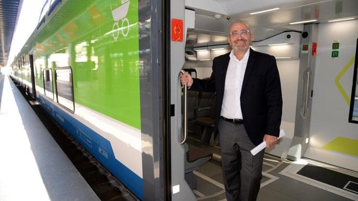 Severini verso la guida di Trenord al posto di Piuri: FdI vede la vittoria nel risiko nomine