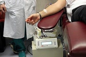 Calano le donazioni di sangue, -3600 in un anno