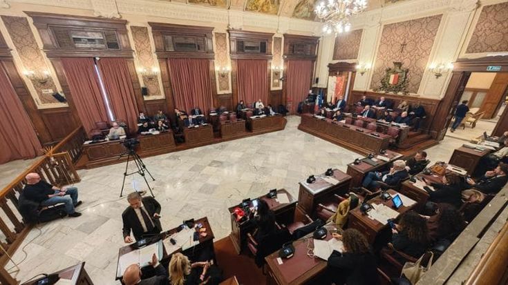 “Troppi vincoli nel Piano casa”: la destra alla guerra del cemento a Bari