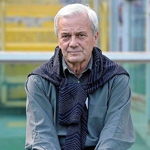 Gigi Simoni: "S&igrave;, mi ha esonerato ma io sto con Moratti e l'allenatore rischia"