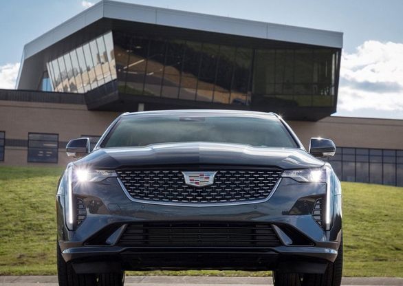 Cadillac CT4 