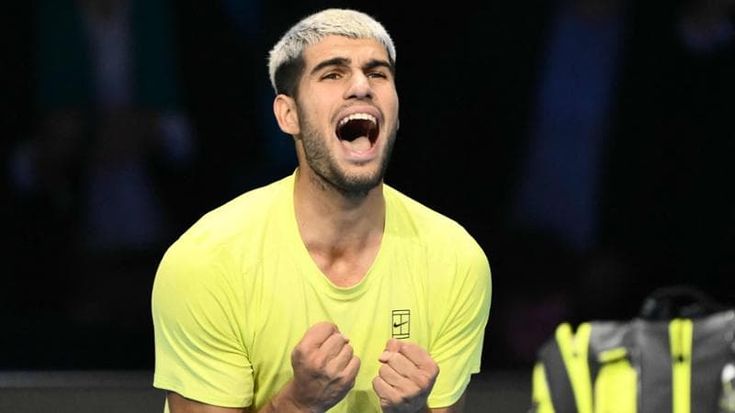 Alcaraz – Musetti 6-4, 6-1: lo spagnolo chiude l’anno al n.1, Lorenzo eliminato dalle Atp Finals