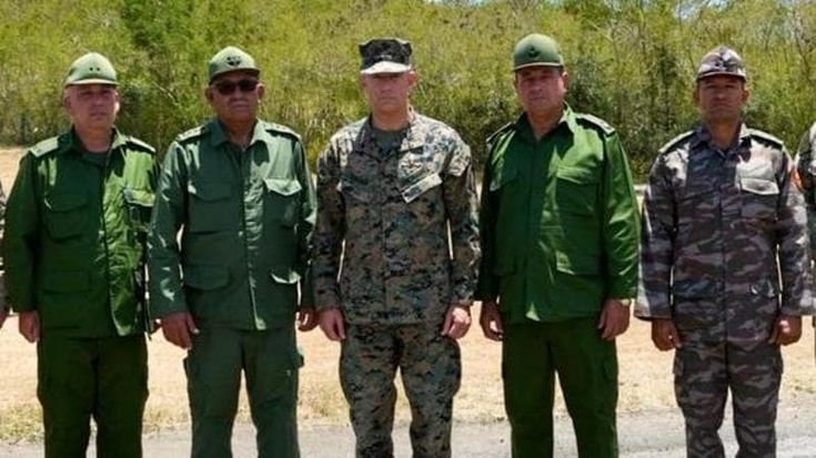A Guantanamo storico incontro tra i generali americani e cubani