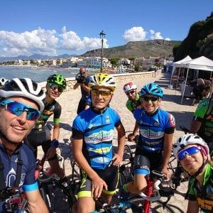 Nico Valsesia vola a Bracciano e Sperlonga per un nuovo progetto: portare internet a tutti