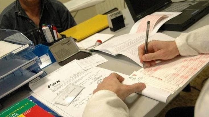 Bari, falsi certificati medici per il clan: “Così gli uomini di Palermiti riuscivano a lasciare il carcere”