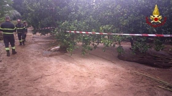 Ritrovato il corpo del bimbo disperso da otto giorni nel nubifragio in Calabria