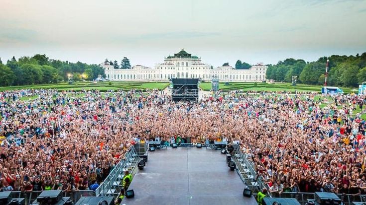 Giusto lo stop a Sonic Park, il Tar salva pipistrelli e civette dai concerti a Stupinigi